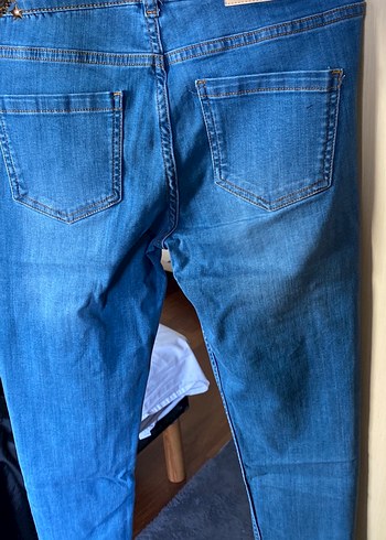 Parlak Mavi Kadın Midi Jean Pantolon - Görsel 4