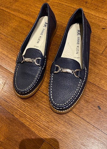 Anne Klein Lacivert Deri Kadın Dolgu Topuklu Babet - Görsel 4