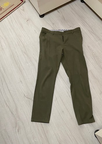 Erkek Haki Kemerli Regular Fit Pantolon