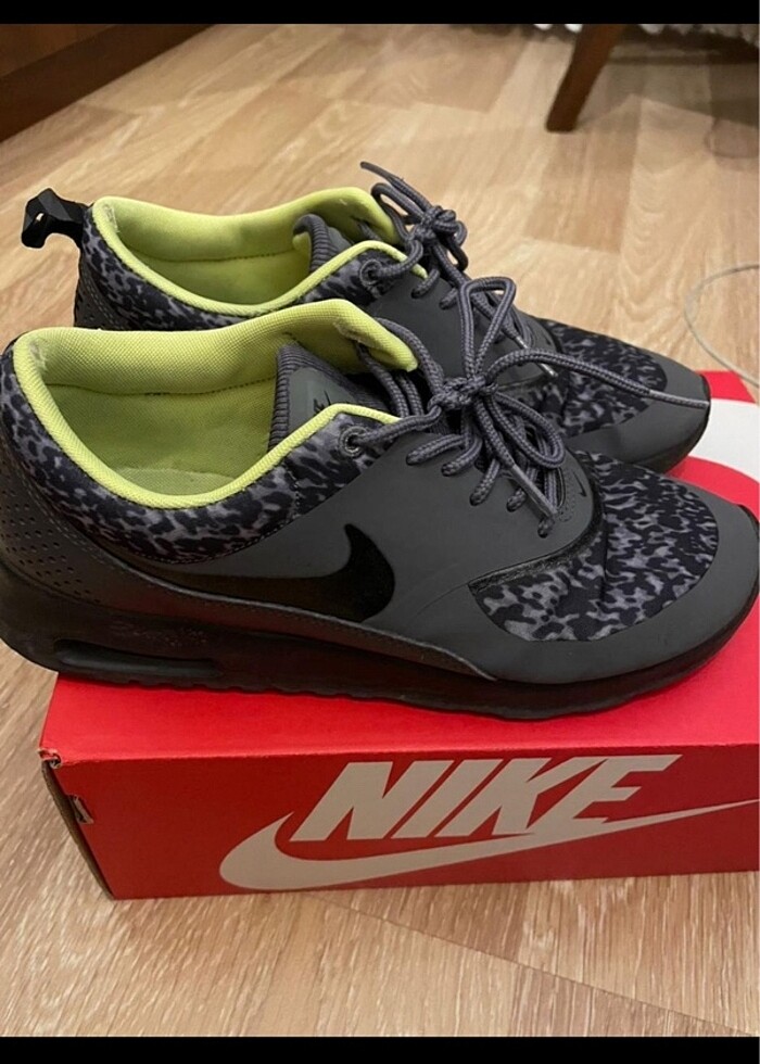 Nike spor ayakkabı - Görsel 2