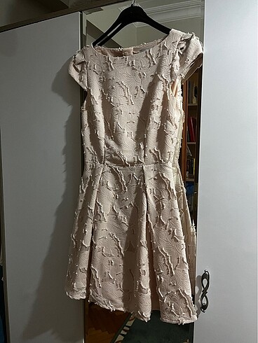 xs Beden ten rengi Renk H&M elbise