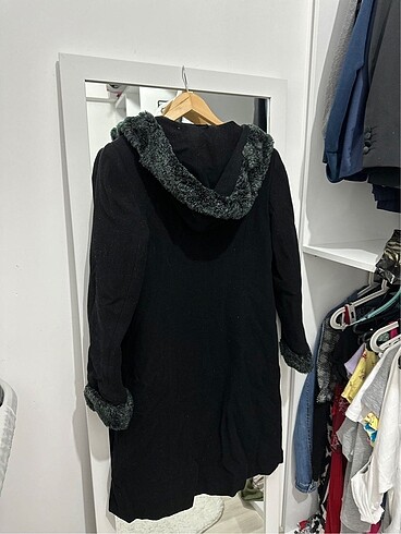 Kadın tüylü kalın kaşe kaban - Görsel 2