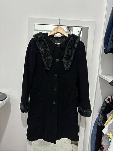 Kadın tüylü kalın kaşe kaban - Görsel 6