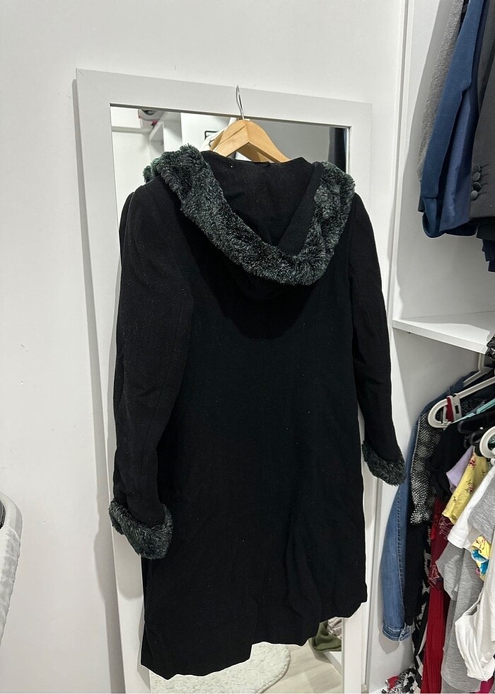 Kadın tüylü kalın kaşe kaban - Görsel 2