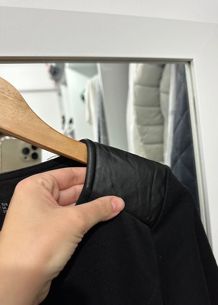 Kadın omuz deri detaylı elbise - Görsel 3