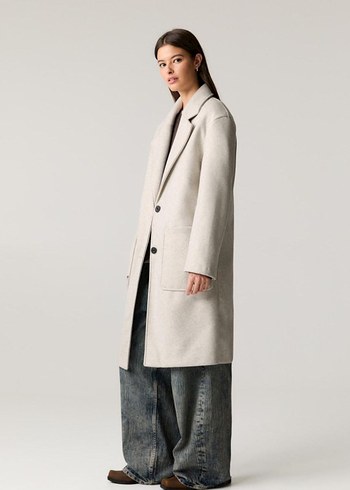 Düz Kesim Açık Bej Kadın Kaban - Görsel 3