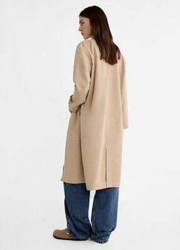 Stradivarius Dökümlü krem rengi Camel trençkot 