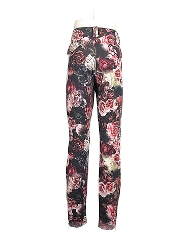36 Beden Zara Kumaş Pantolon %70 İndirimli.