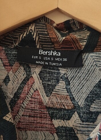 s Beden Bershka ince gömlek 