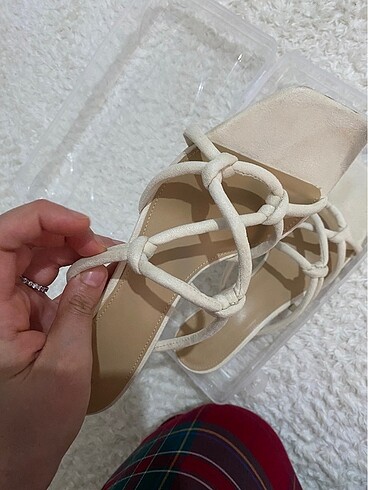 42 Beden H&M 42 numara 1 kere giyildi