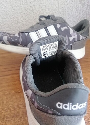 27 Beden çeşitli Renk Adidas Çoçuk Spor Ayakkabı 