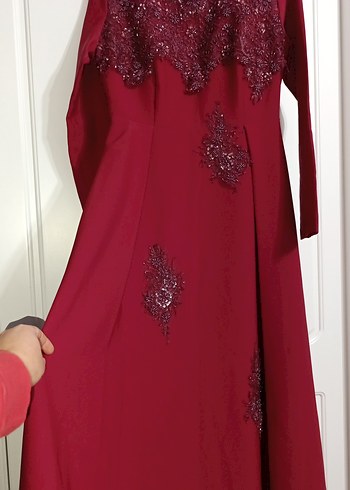 Bordo İşlemeli Uzun Kollu Abiye Elbise - Görsel 2