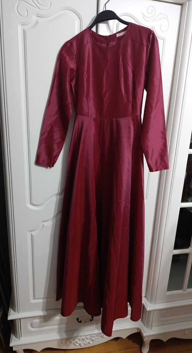 Bordo Uzun Kollu Saten Kadın Elbise - Görsel 2