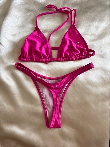 Urban Outfitters Üçgen bikini takım ????