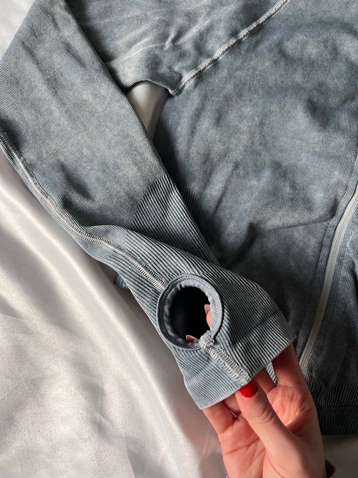 Kadın Gri Uzun Kollu Fermuarlı Crop Üst - Görsel 2