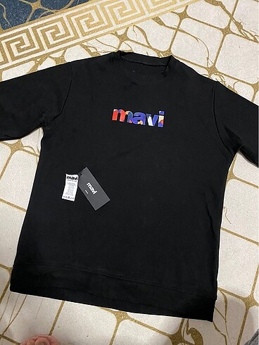 Mavi sweat