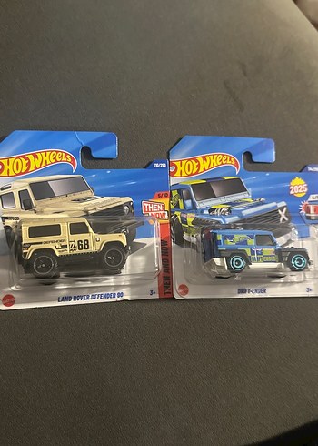  Beden Hot Wheels Beyaz Land Rover Defender ve Drift Ender Araba