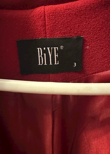 Kadın Kırmızı Kaşe Düğmeli Kaban - Görsel 2