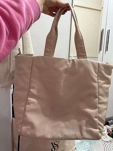 Stradivarius büyük çanta