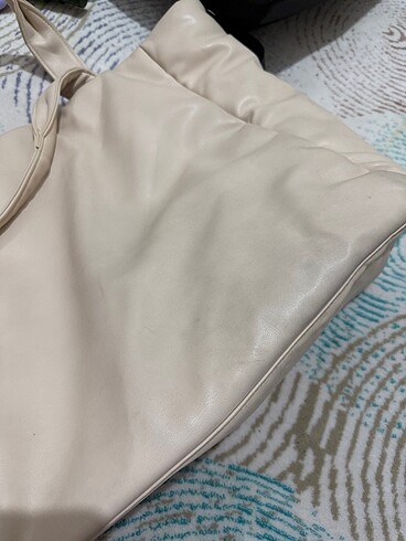 Beden Stradivarius büyük çanta