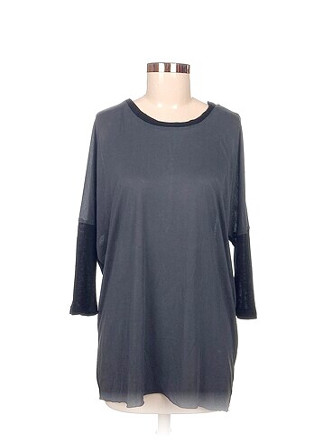Batik T-shirt %70 İndirimli.