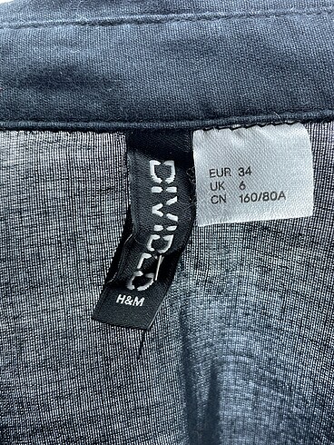 34 Beden siyah Renk H&M Gömlek %70 İndirimli.