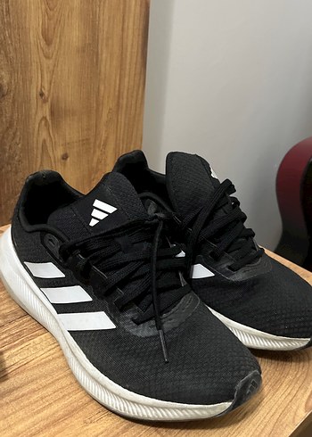 Adidas kadın spor ayakkabı 38,5 - Görsel 2