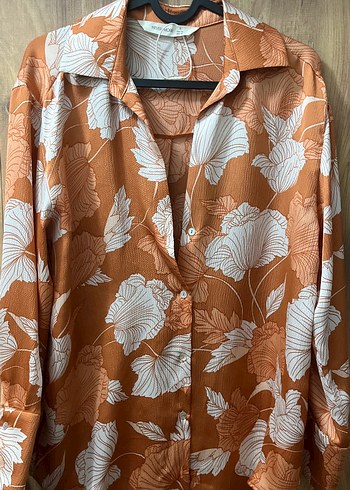 Düğmeli  Saten Kadın Gömlek - Görsel 5