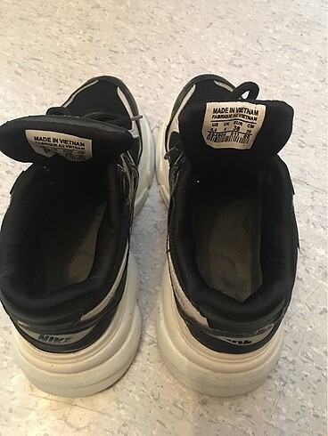 37 Beden siyah Renk Nike en şık modeli