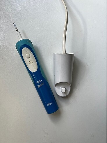 Oral-B Elektrikli Diş Fırçası