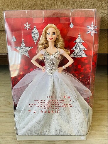 Barbie Mutlu Yıllar Bebeği 2021