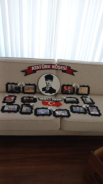  Atatürk Köşesi Sınıf Panosu Keçeden