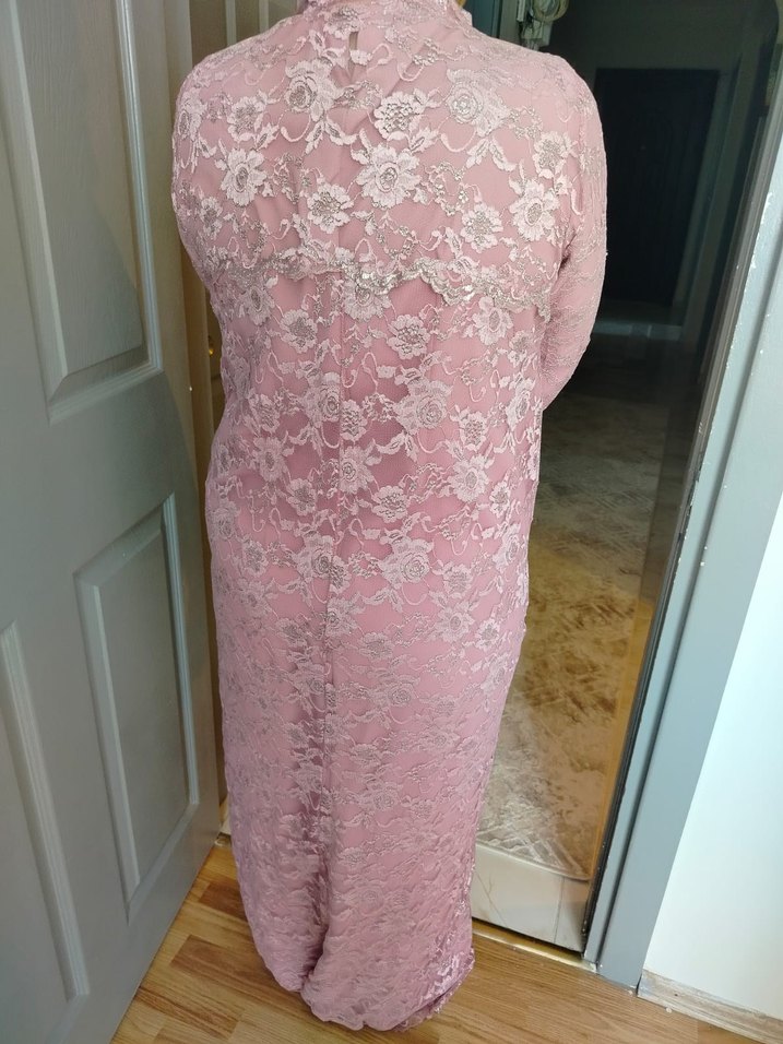 Pudra Renk Dantel Detaylı Uzun Kadın Elbise - Görsel 5