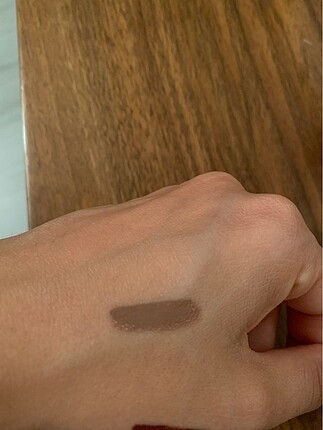 Beden Loreal ruj
