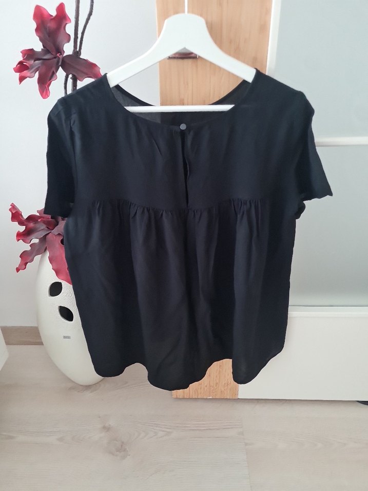 Siyah Kısa Kollu Viskoz Bluz - Görsel 2