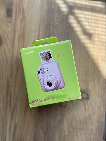 Yeni Instax Mini 12