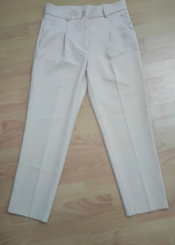 Bej rengi pantolon