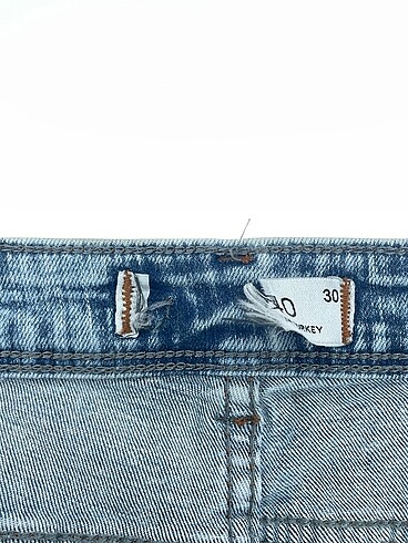 30 Beden çeşitli Renk PreLoved Mini Şort %70 İndirimli.