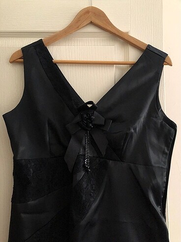 Siyah saten elbise - Görsel 2