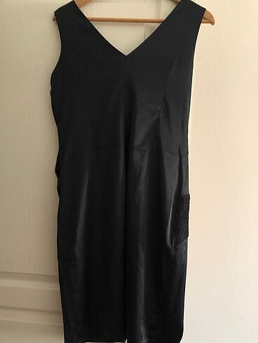 Siyah saten elbise - Görsel 4