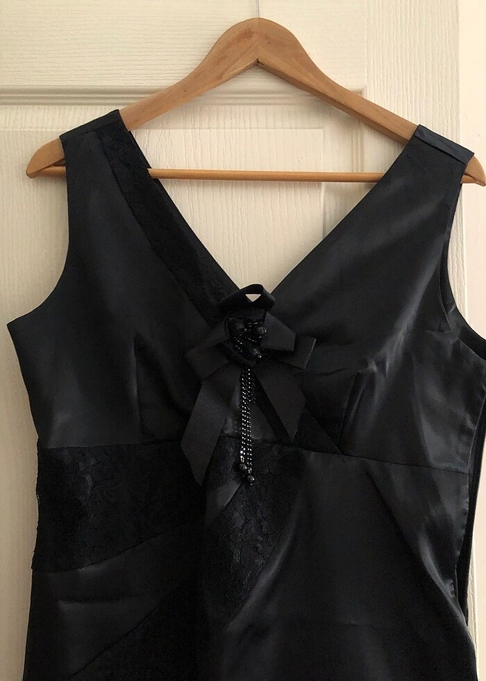 Siyah saten elbise - Görsel 2