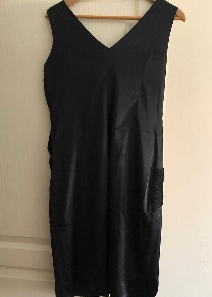 Siyah saten elbise - Görsel 4