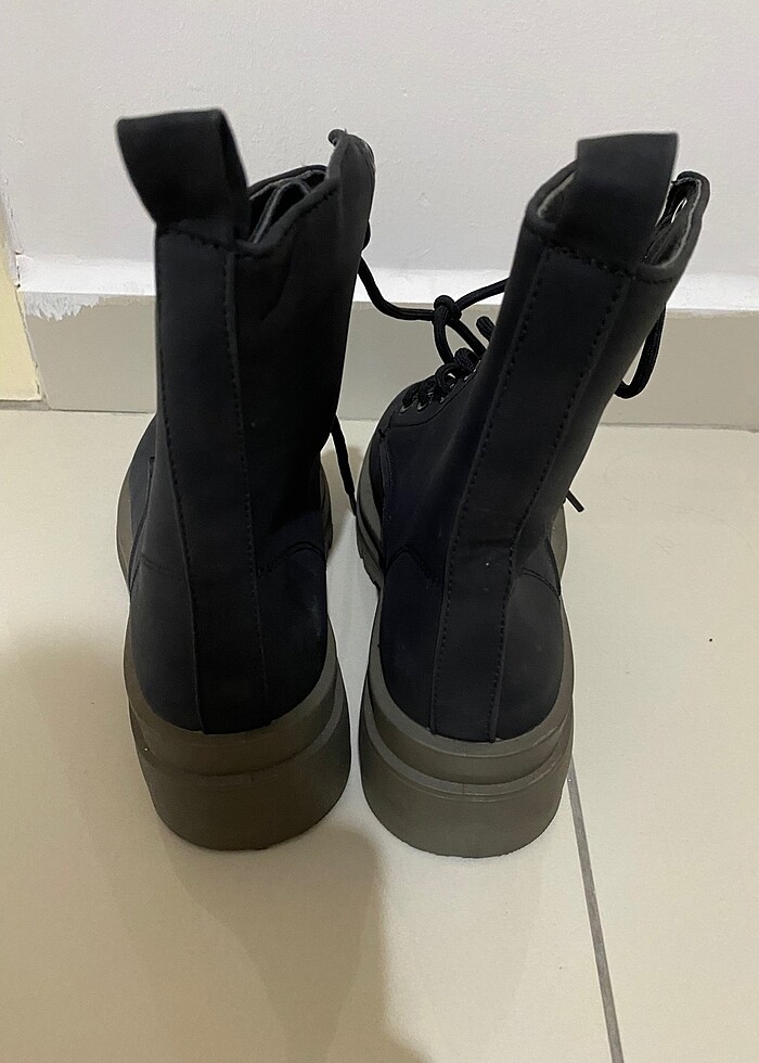 Siyah nubuk ayakkabı - Görsel 2