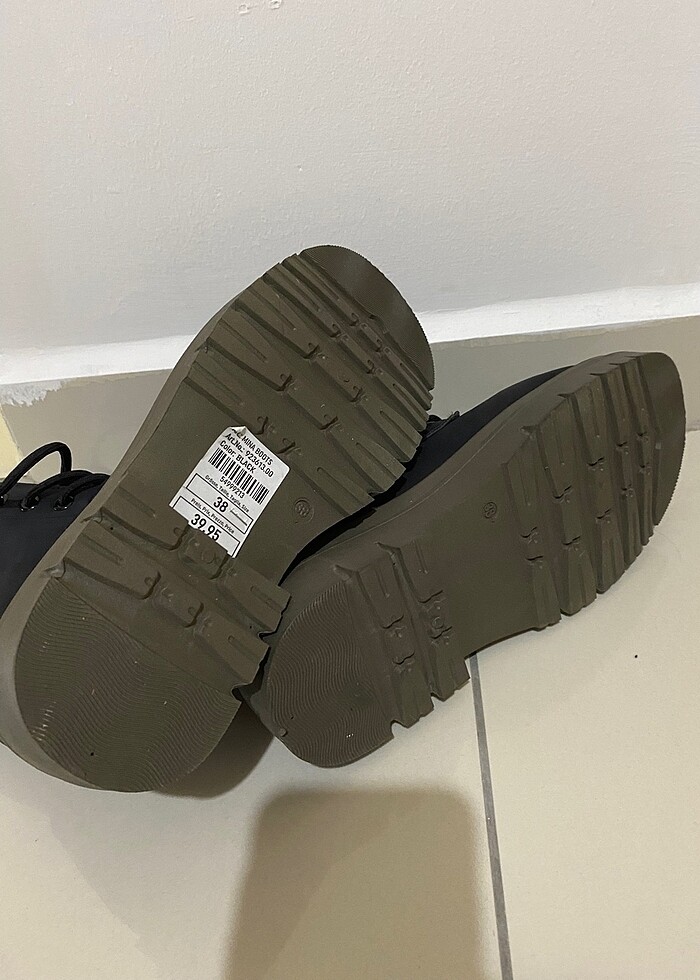 Siyah nubuk ayakkabı - Görsel 4