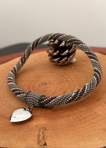 Gri Kedi Boyunluğu Kalp Figürlü - Görsel 4