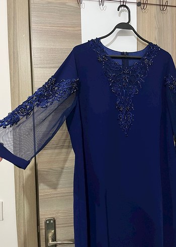 Lacivert Nakışlı Uzun Kadın Abiye Elbise - Görsel 3