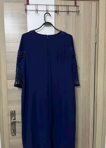 Lacivert Nakışlı Uzun Kadın Abiye Elbise - Görsel 2