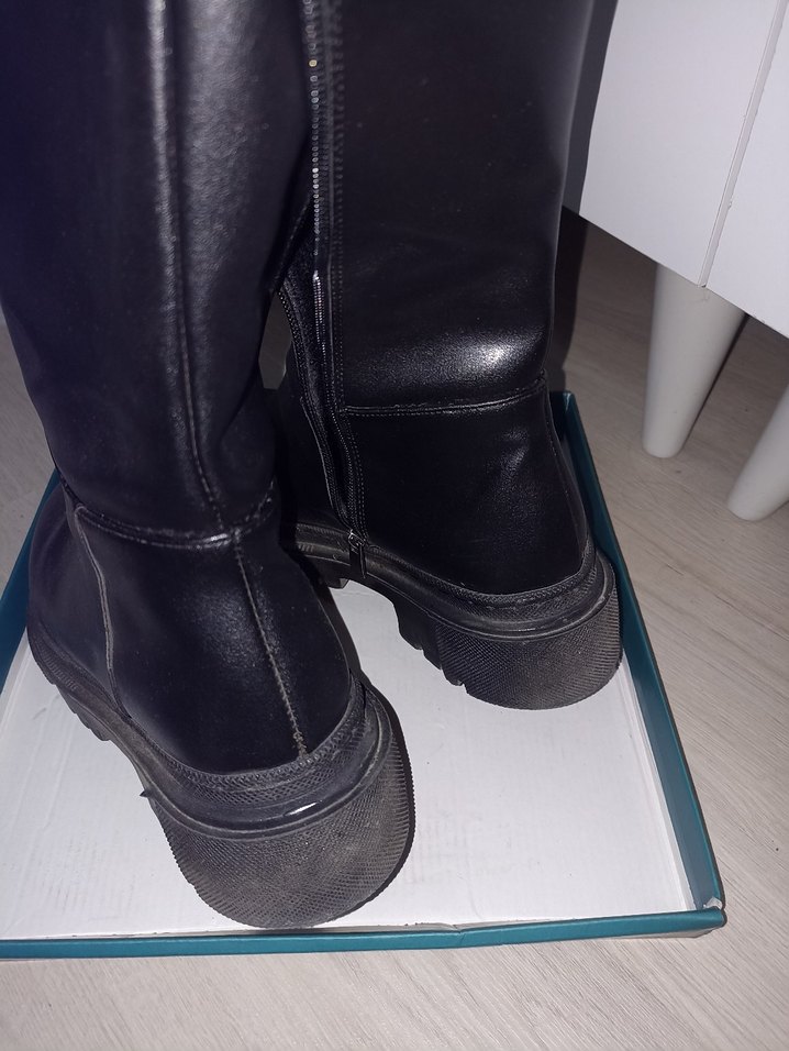 Siyah Dizüstü Kadın Çizme - Görsel 5