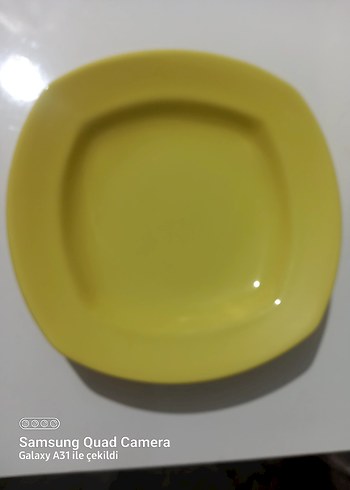 Sarı Plastik Tabak