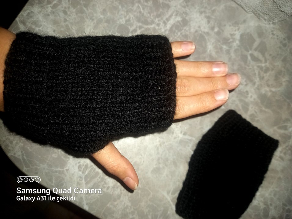 Siyah Kadın örgü Eldiven Velcro - Görsel 3